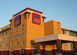 Hotel Comfort Suites Airport