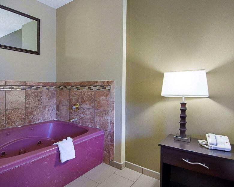 Hotel Comfort Inn West