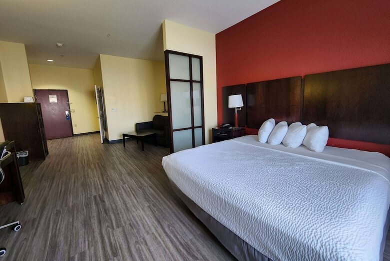 Hotel Comfort Suites West Energy Corridor