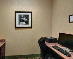 Hotel Comfort Suites