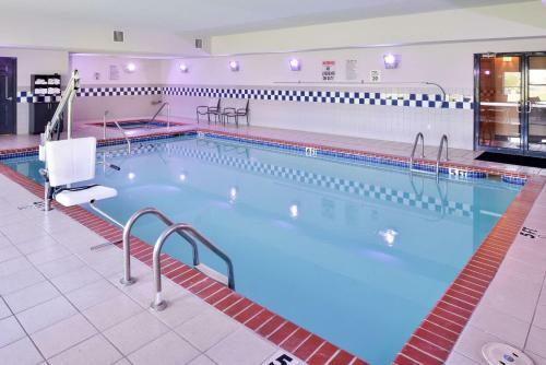 Hotel Comfort Inn & Suites