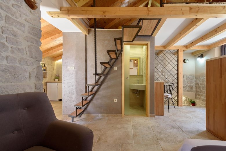 Bed & Breakfast Villa Kudelik - Stone Story