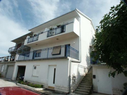 Apartment Mastrinka 2084b