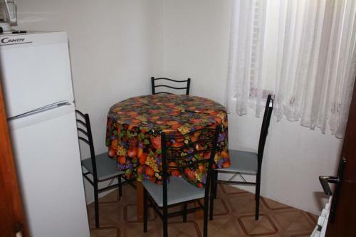 Apartments With A Parking Space Mastrinka (Ciovo) - 9428