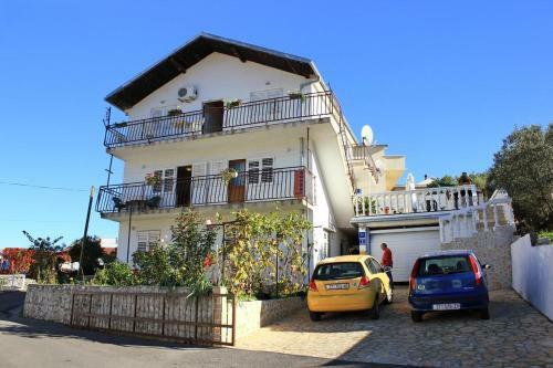 Apartments With A Parking Space Mastrinka (Ciovo) - 9428
