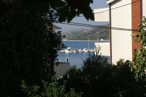 Apartment Seget Vranjica 4285b