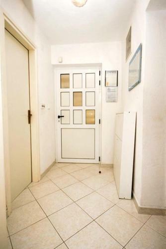 Apartment Slatine 6888b