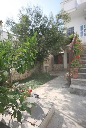 Apartment Arbanija 4646e