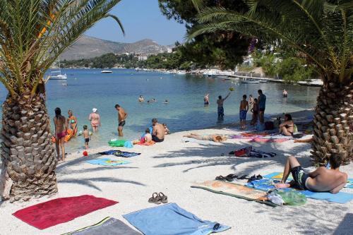 Apartments By The Sea Trogir - 8683