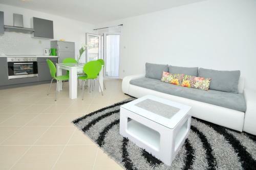Apartmani Mijatovi?