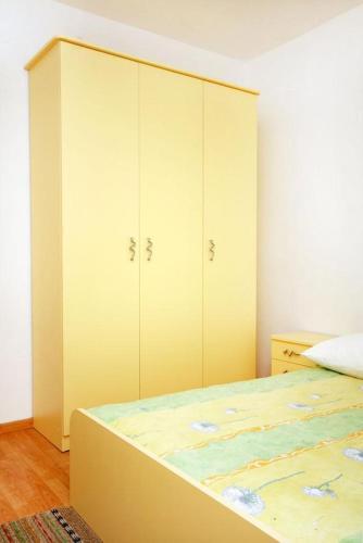 Apartment Mastrinka 4836a