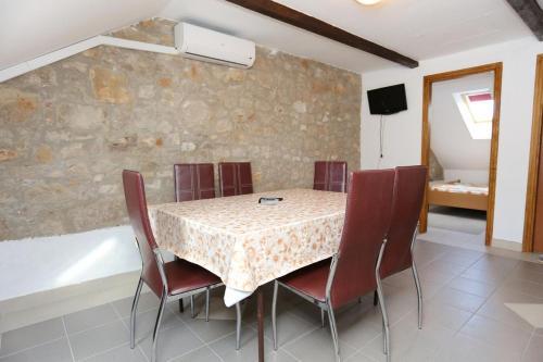 Apartment Trpanj 10107b