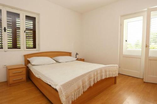 Apartment Trpanj 10148c