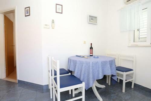 Apartment Trstenik 10119c