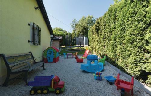 Four-bedroom Holiday Home In Tuheljske Toplice