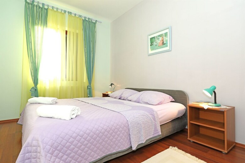 Apartments Josip