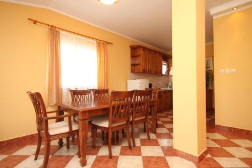 Apartment Ugljan 8239d