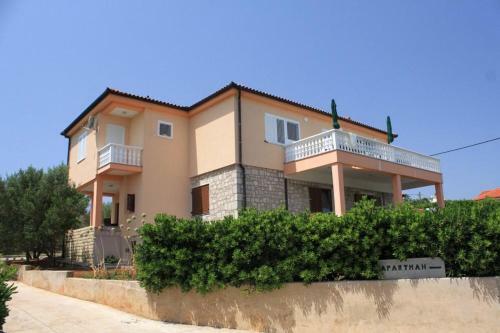 Apartment Ugljan 829a