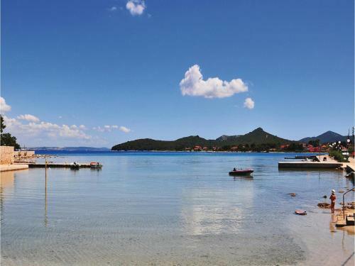 Two-bedroom Apartment In Ugljan