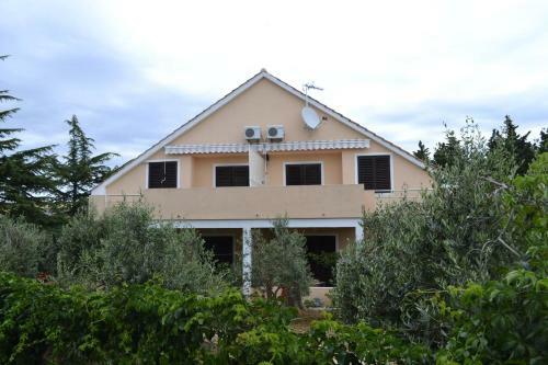 Apartment Ugljan 8241b