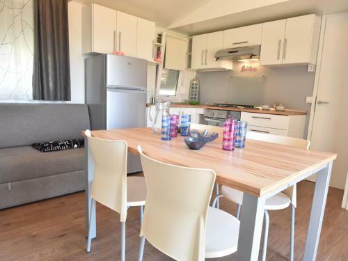 Spacious Holiday Home In Trilj With Swimming Pool