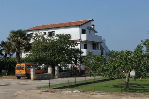 Hostal Double Room Babici 3046b