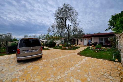 Holiday Home M