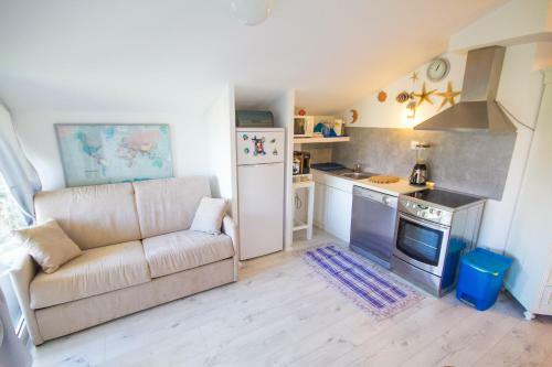 Chiara House With Apartment