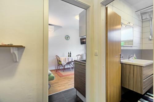 Neva House With Apartment