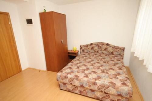 Apartments With A Parking Space Umag - 2548