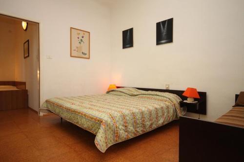 Apartments With A Parking Space Umag - 7171