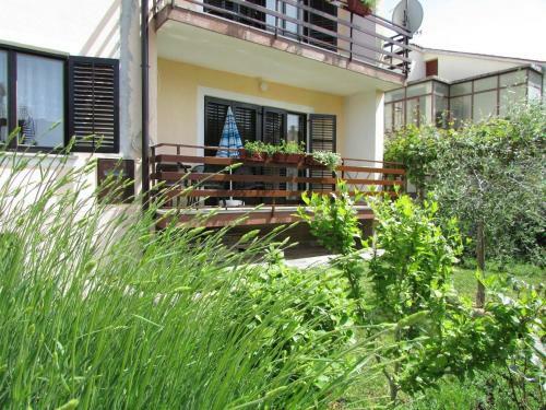 Mirela House With Apartment