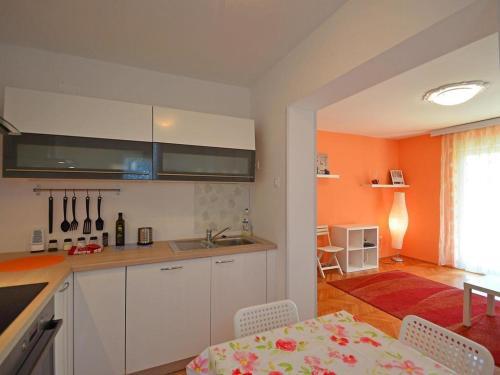Apartments With Wifi Umag - 13436