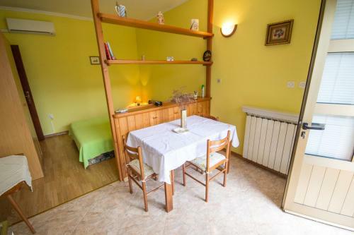 Sandra House With Apartment