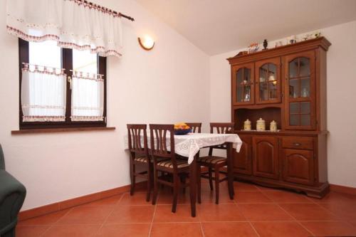 Apartments With A Parking Space Umag - 7666