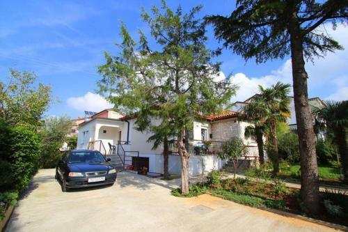 Pi?uljan House With Apartment