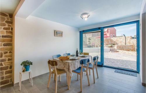Two-bedroom Holiday Home In Plat