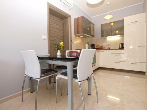 Apartments Davorka 1758