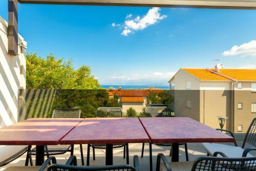 Luxury Apartment Amarin