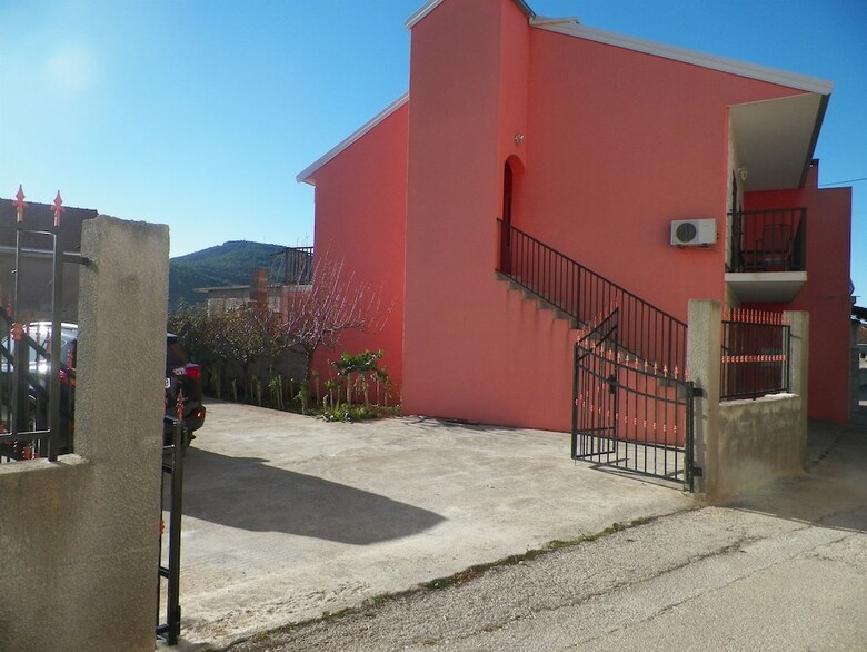 Hostal Rooms Senija