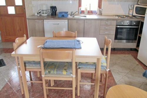 Apartment Veli Rat 438d