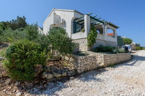 Holiday Home Veli Rat (3556)