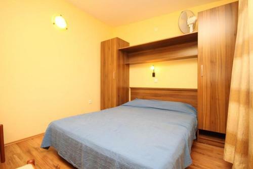 Apartment Veli Rat 438c