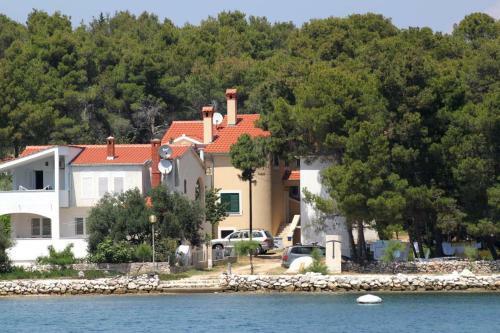 Apartment Verunic 8103b