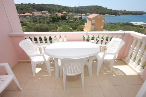 Apartment Uvala Soline 448e