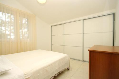 Apartment Verunic 8103a