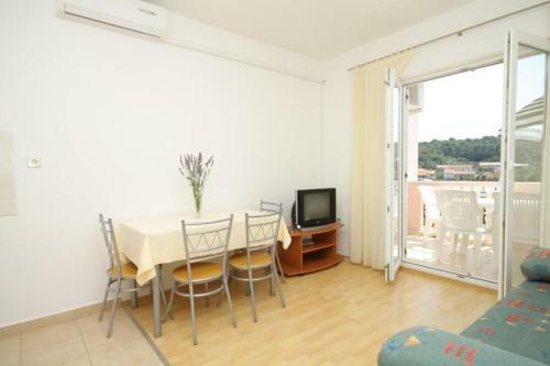 Apartment Uvala Soline 448b