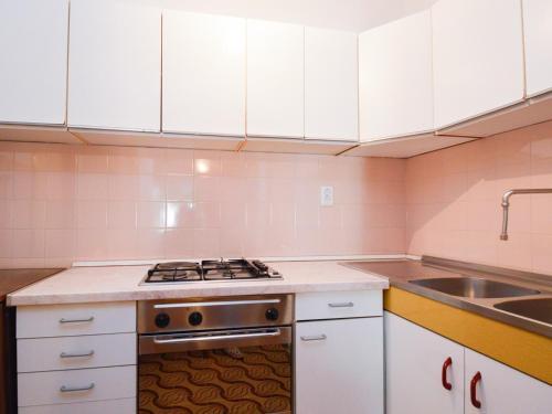 One-bedroom Apartment In Pula VI