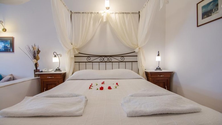 Hotel En Plo Boutique Suites (Pool View Apart)