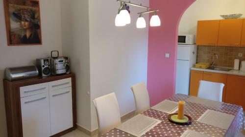 Apartments With A Parking Space Vinisce (trogir) - 12676